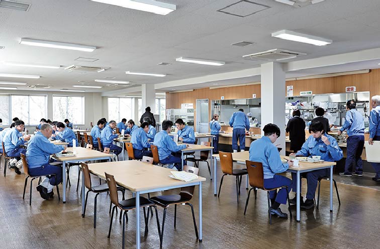 福利厚生センター竣工