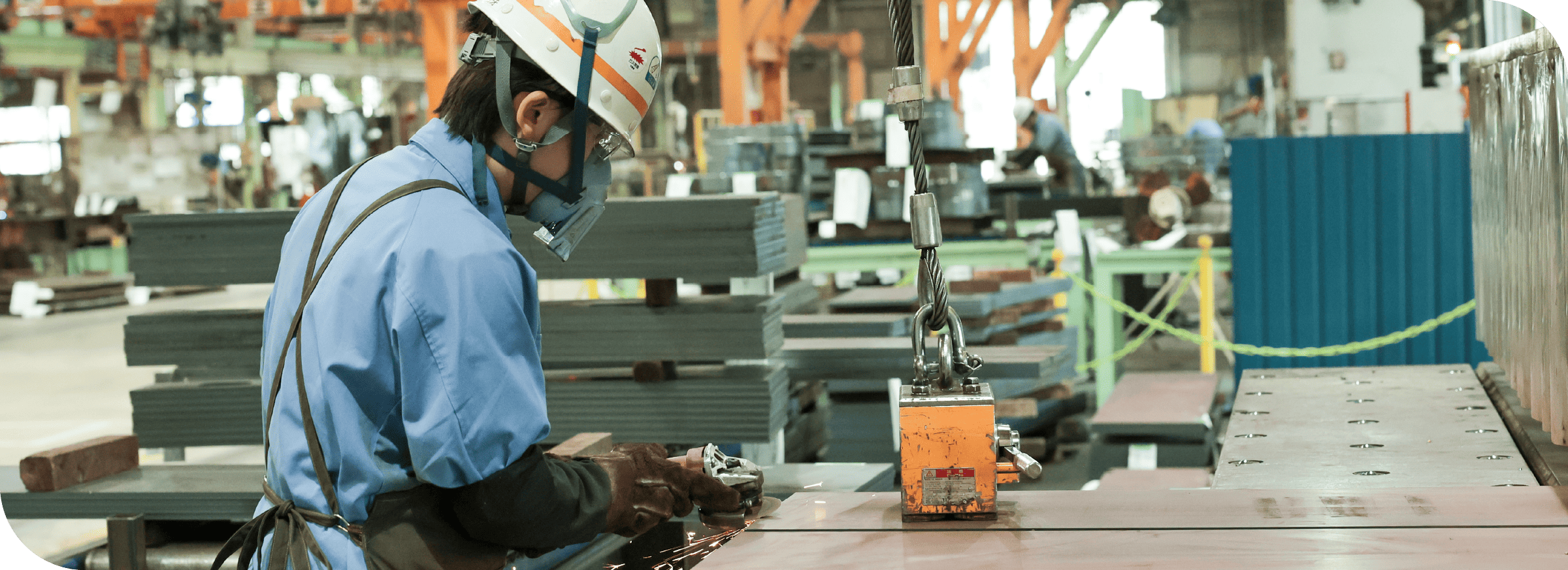 INTERVIEW 先輩社員紹介のメインビジュアル