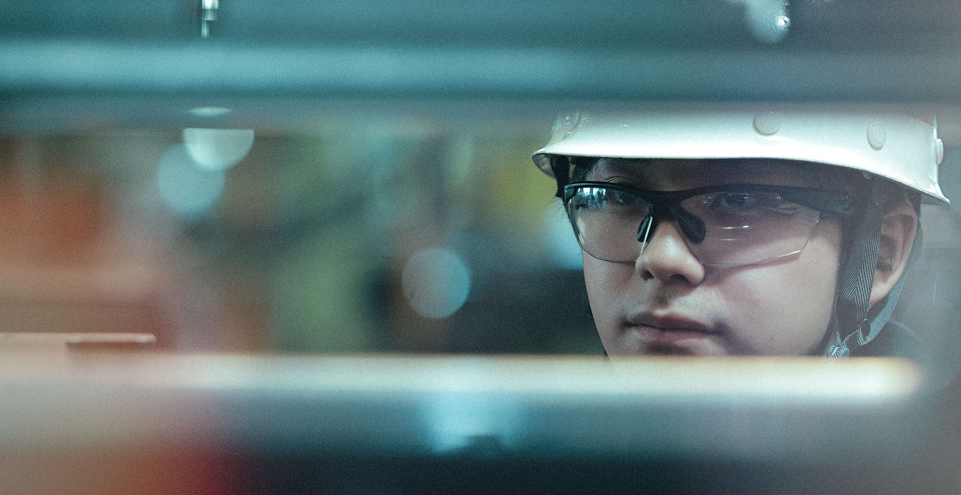 メインビジュアル03